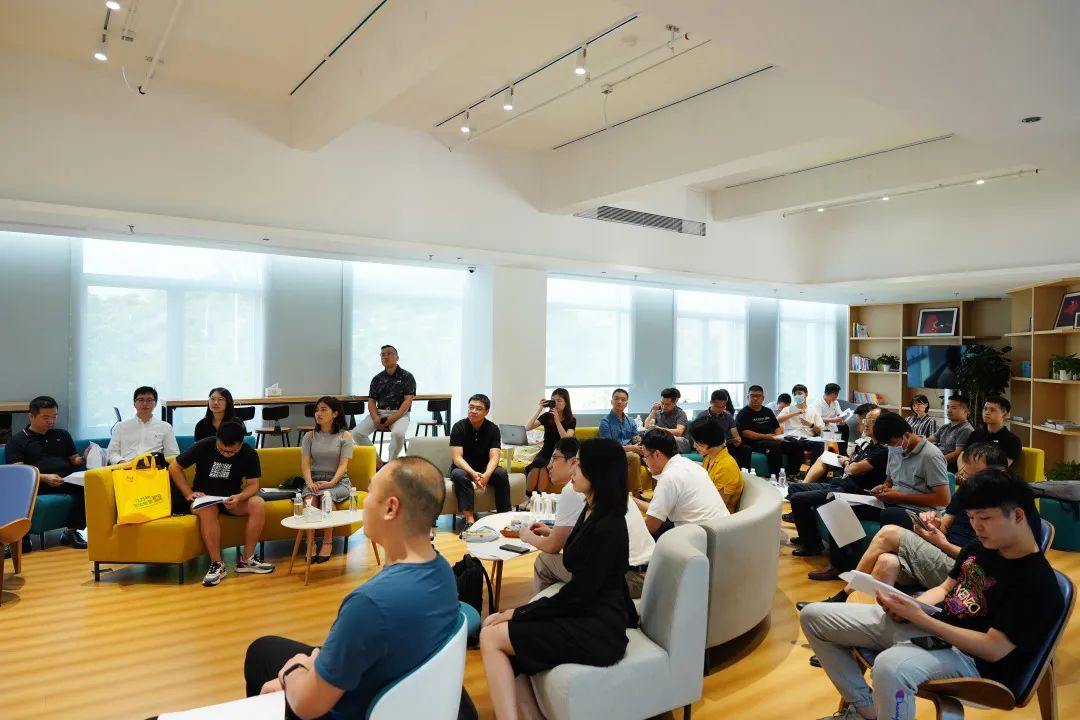 ����������ɳ���۽�LoRa������̽���ǻ�¥�����ҵ��̬��·��