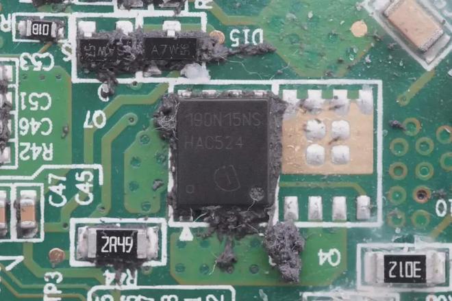 ����ʾ��΢����������������г���Ӣ����ռ�ȳ���������