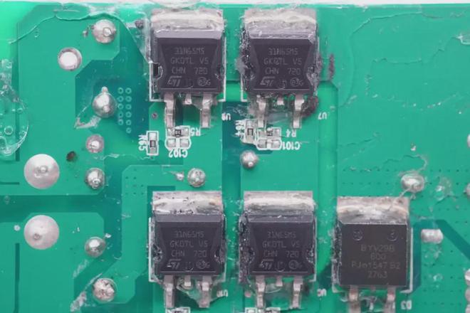 ����ʾ��΢����������������г���Ӣ����ռ�ȳ���������