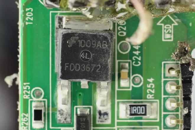 ����ʾ��΢����������������г���Ӣ����ռ�ȳ���������