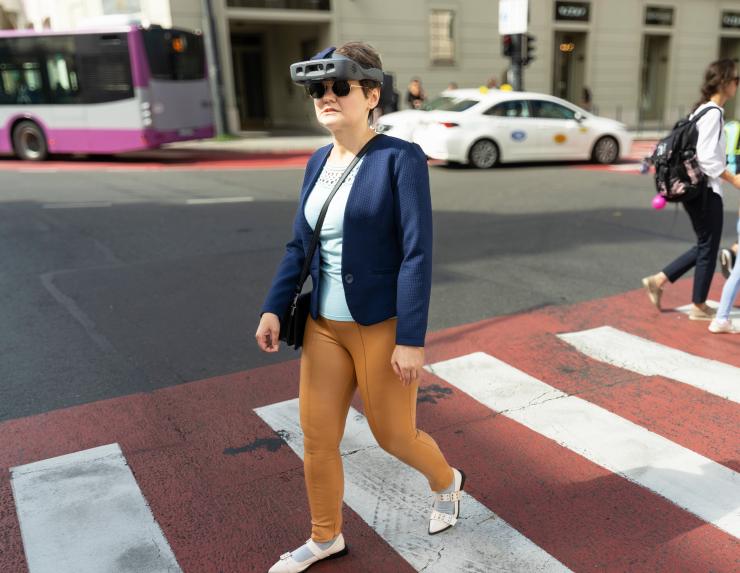 CES�����ܵ�ä�۾������ڼ���AI�봥����������ģ�⵼äȮ����