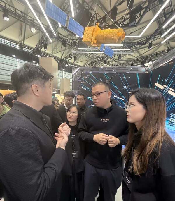 AWE 2026��׷�ٿƼ�����̫���������磬��׼ȫ��AI������Ȩ